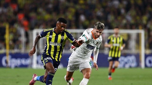 Fenerbahçe, Alanyaspor ile berabere kaldı