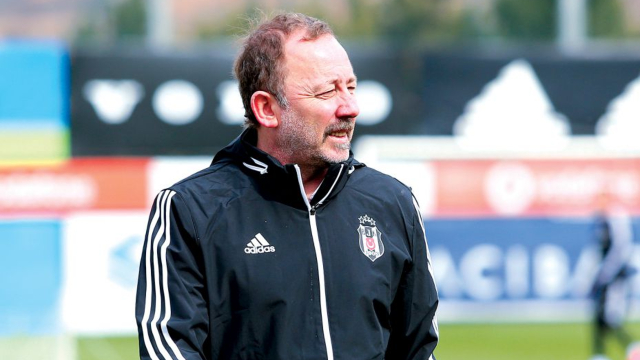 Beşiktaş'ta Sergen Yalçın sesleri