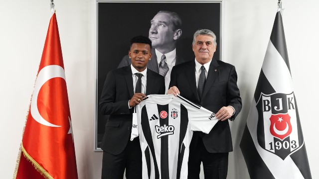 Keny Arroyo imzayı attı