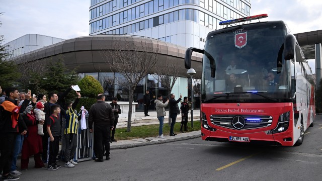 A Milli Takım, Karadağ'a gitti